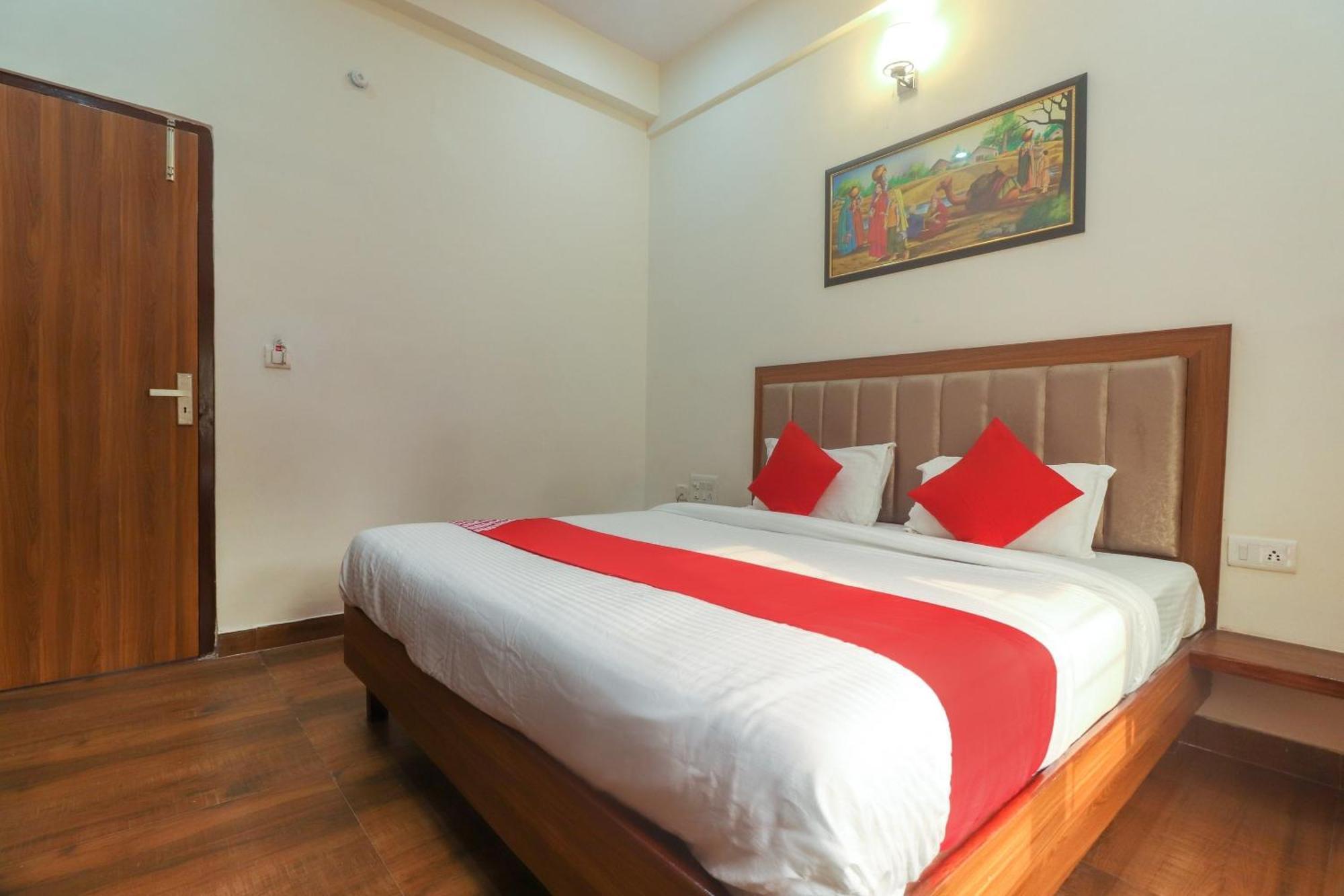 Hotel O Taj Classic Tajganj Exterior photo