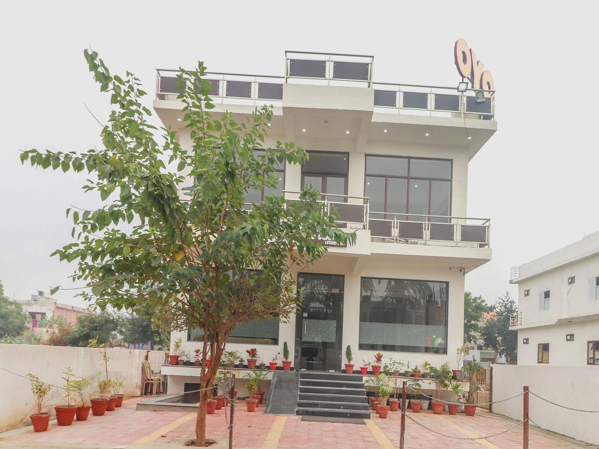 Hotel O Taj Classic Tajganj Exterior photo